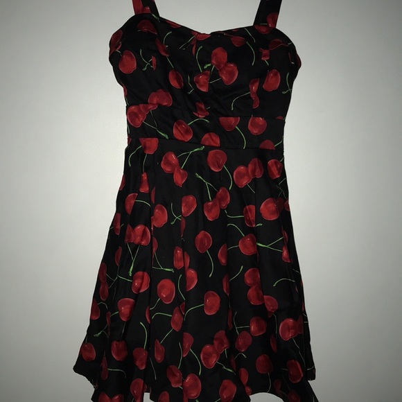 Dresses & Skirts - vintage pin-up dress